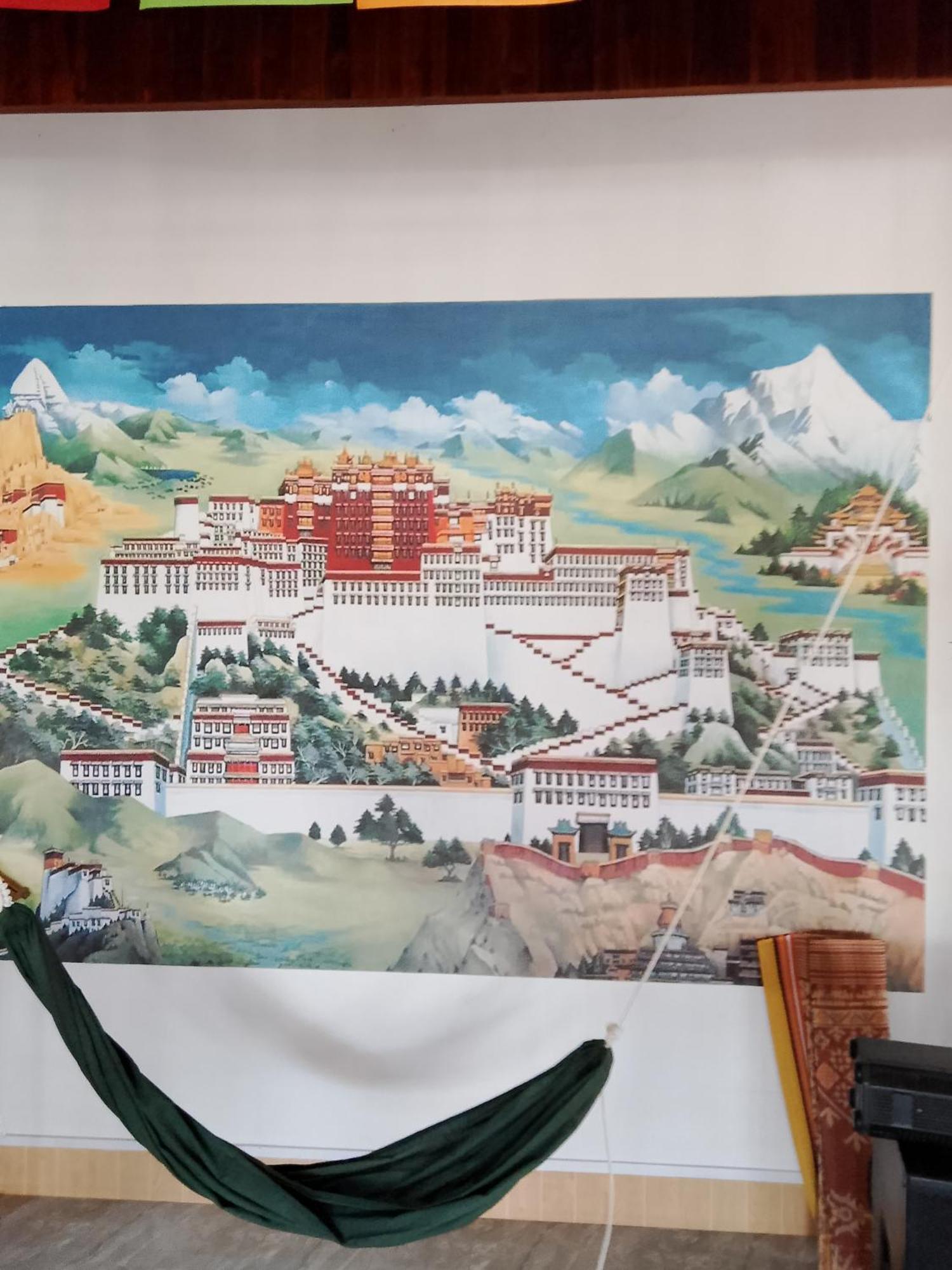 Tibet Restaurant And Hostel Nakasong Buitenkant foto